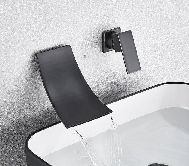 Leon - Chrom Wandmontierte Wasserfall-Eingriffarmatur